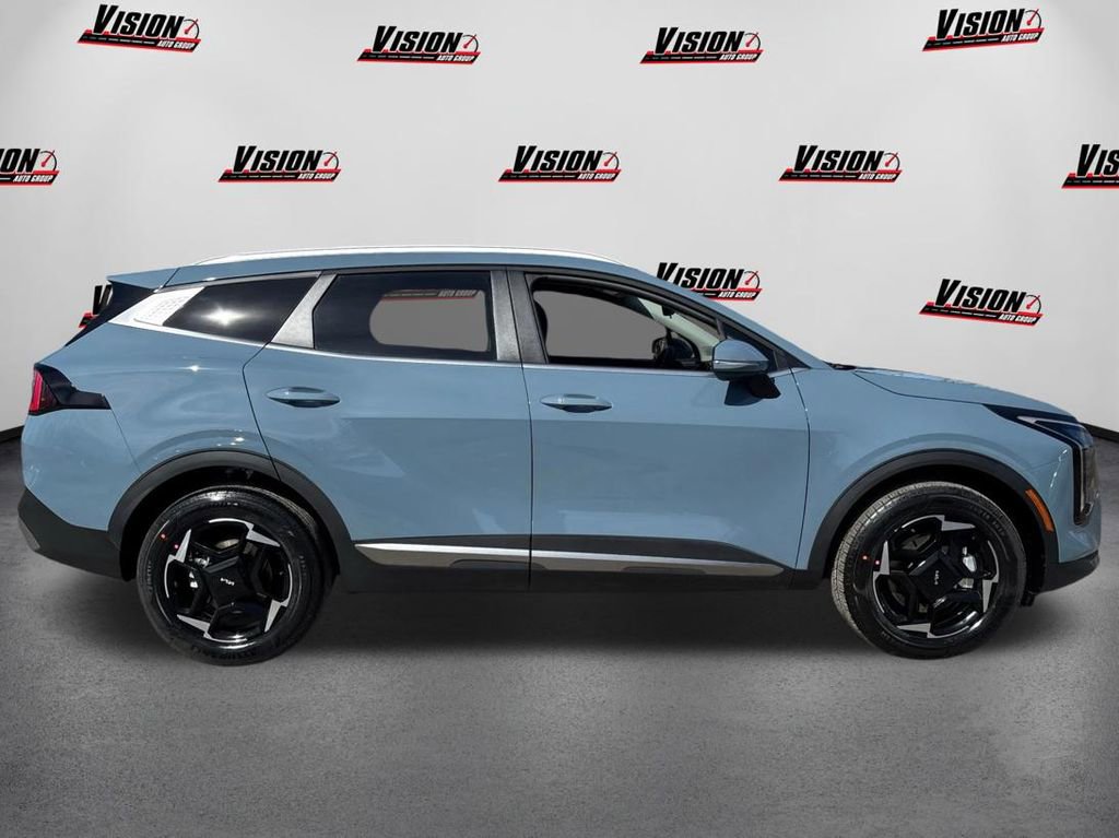 New 2026 Kia Sportage EX image 4