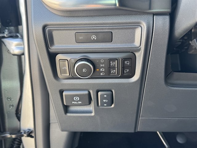 New 2025 Ford F150 Lariat w/ Equipment Group 501A Mid image 11