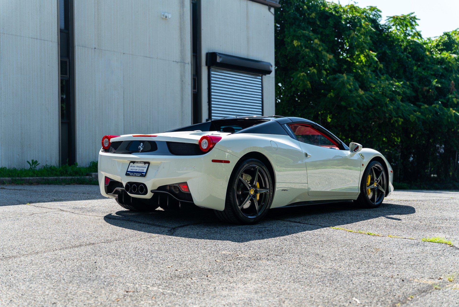 Used 2014 Ferrari 458 Spider RWD image 32