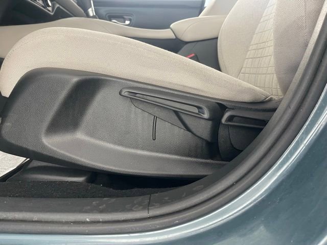 Used 2023 Honda HR-V LX image 4