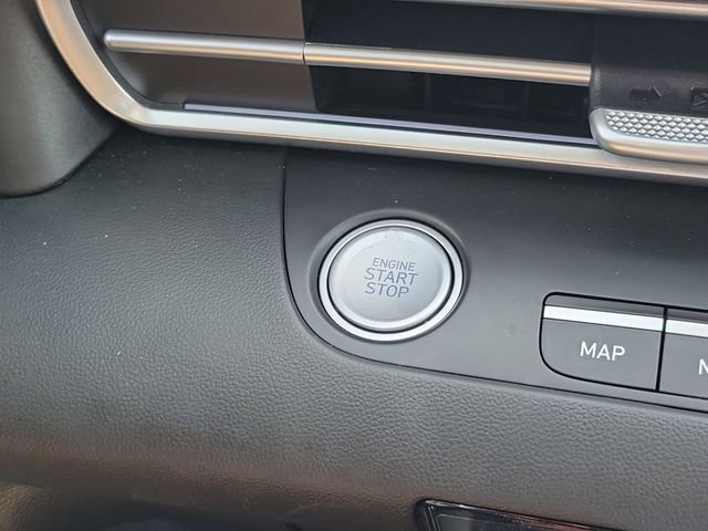 Certified 2025 Hyundai Elantra SEL w/ Cargo Package image 8