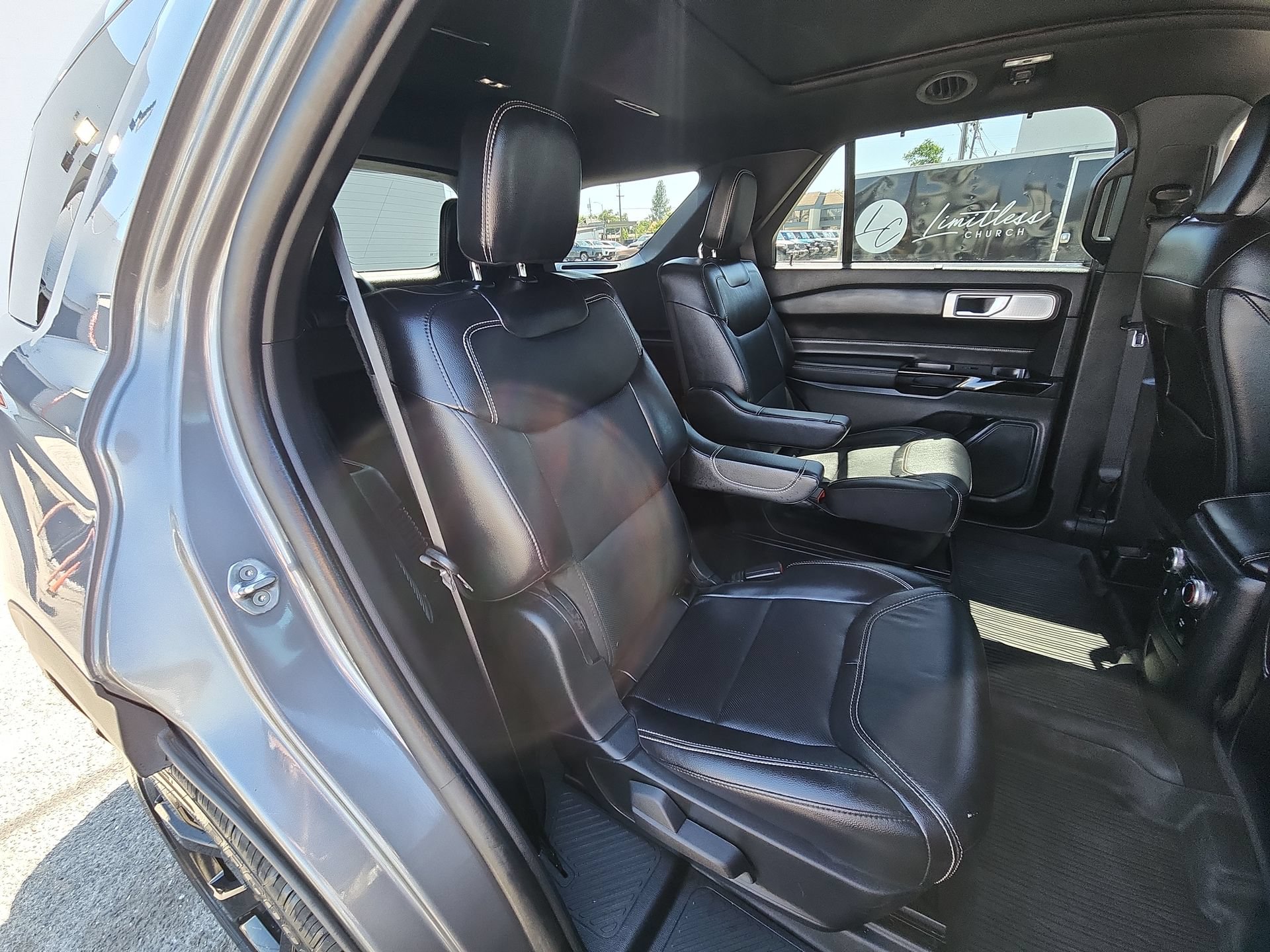 Used 2023 Ford Explorer ST w/ Equipment Group 401A AWD/4WD image 29