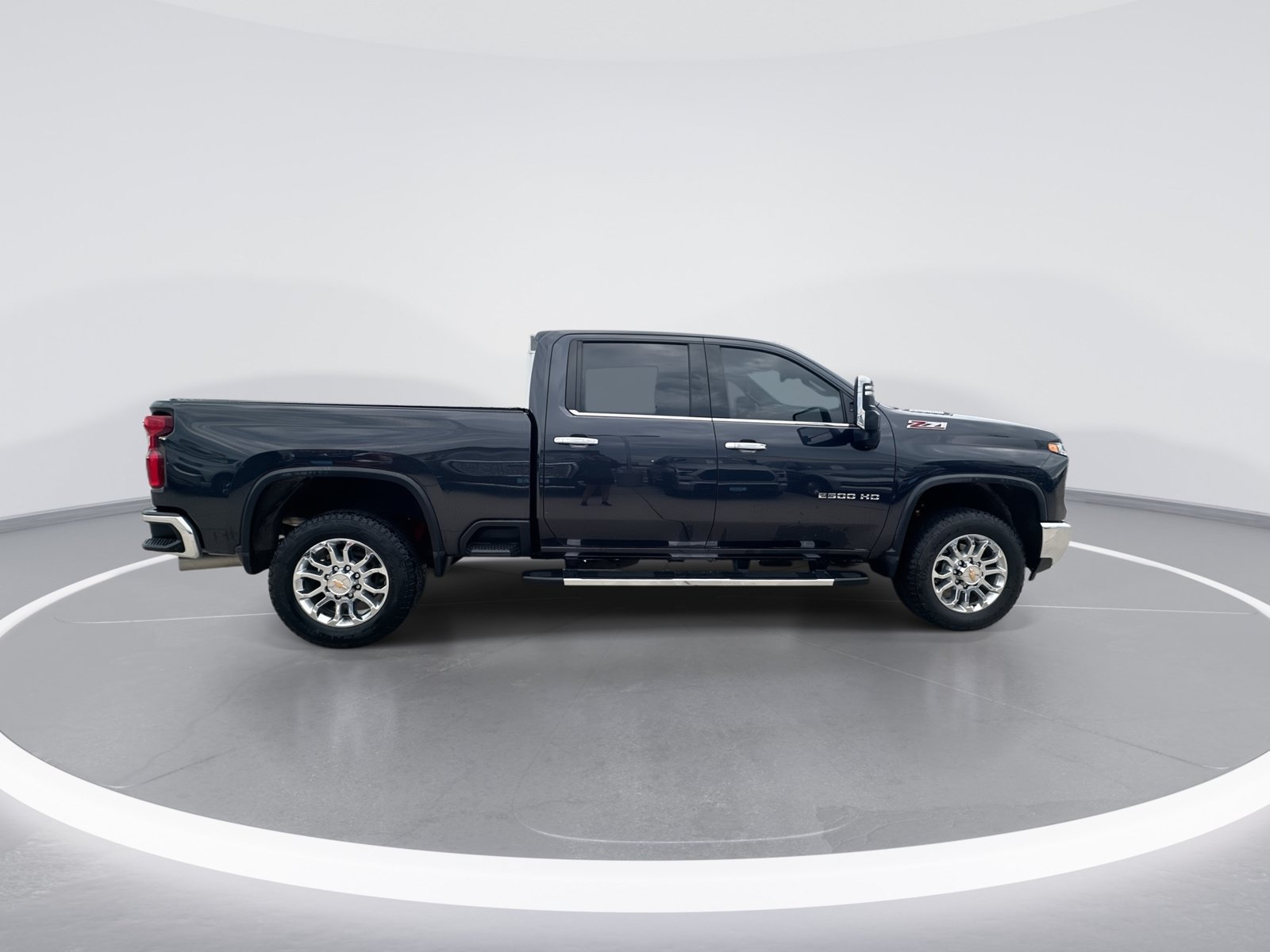 Certified 2024 Chevrolet Silverado 2500 LTZ w/ LTZ Plus Package AWD/4WD image 9