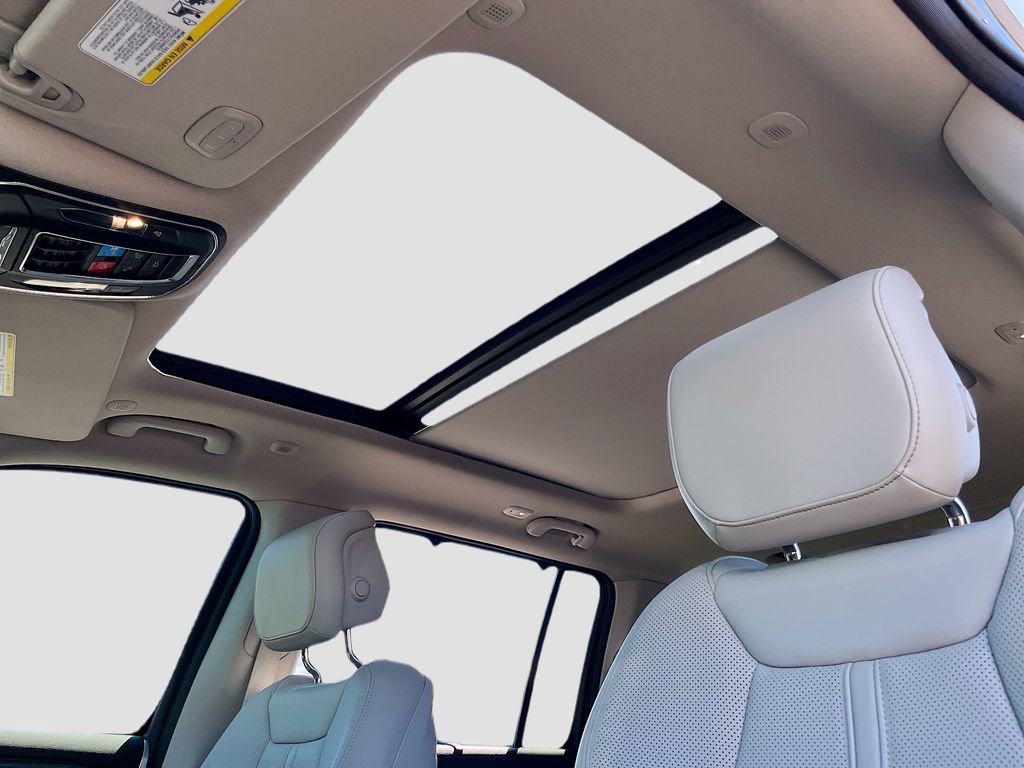 Certified 2024 Jeep Wagoneer L Series III w/ Premium Group I image 23