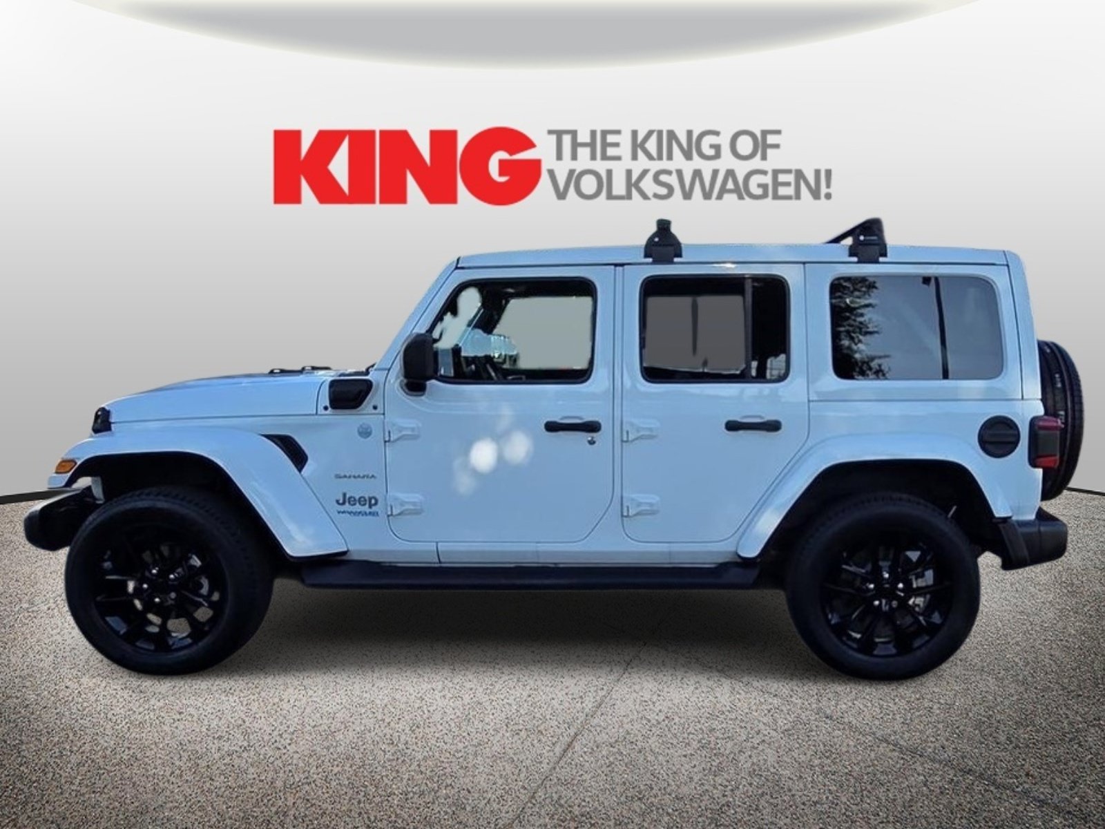 Used 2022 Jeep Wrangler Unlimited Sahara w/ Cold Weather Group AWD/4WD image 7
