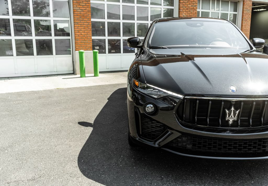 Used 2021 Maserati Levante S GranSport AWD/4WD image 36