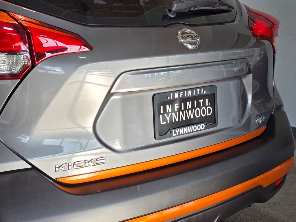 Used 2018 Nissan Kicks SR w/ Premium Package image 26