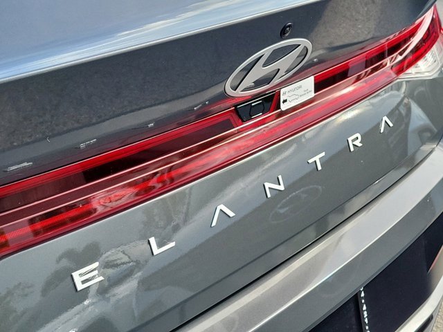Certified 2025 Hyundai Elantra SEL image 5