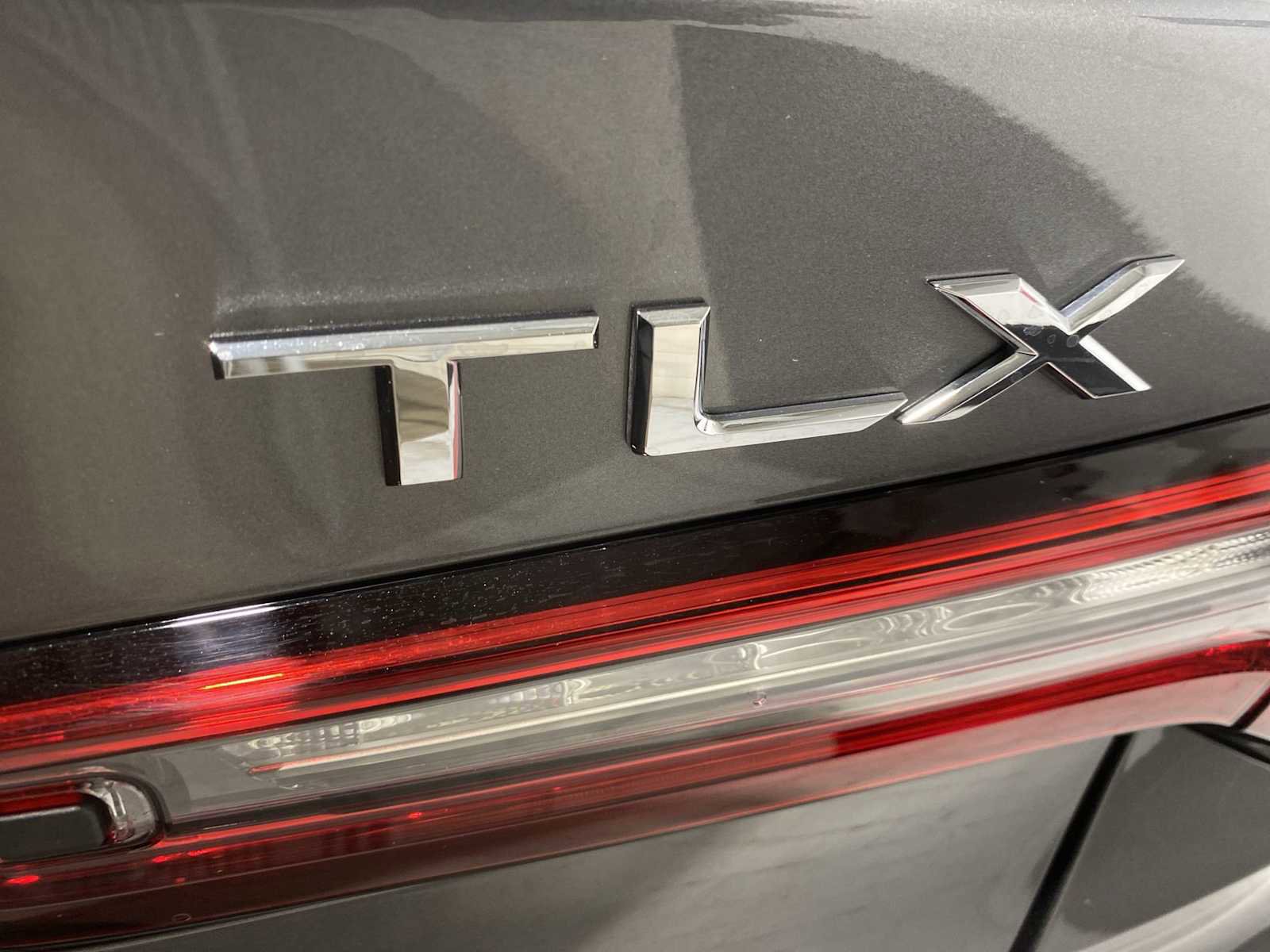 Certified 2025 Acura TLX w/ Technology Package image 7