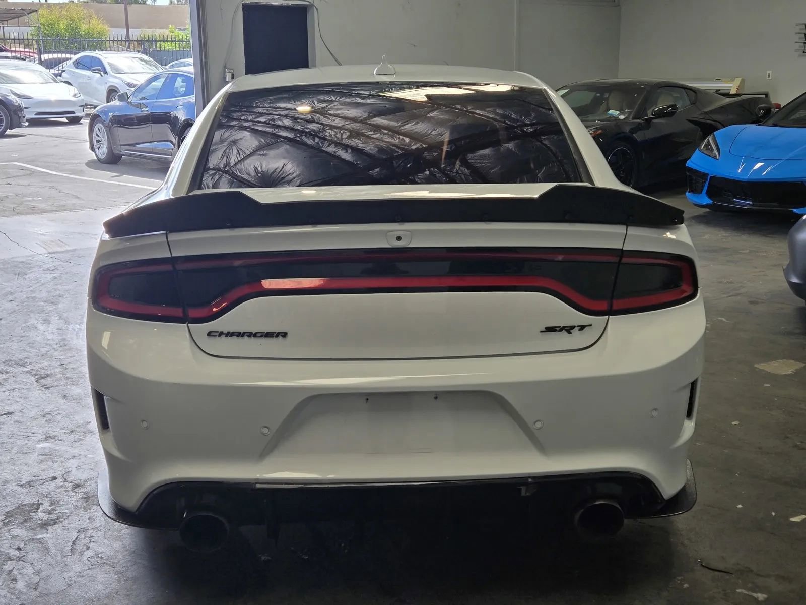 Used 2018 Dodge Charger SRT RWD image 3