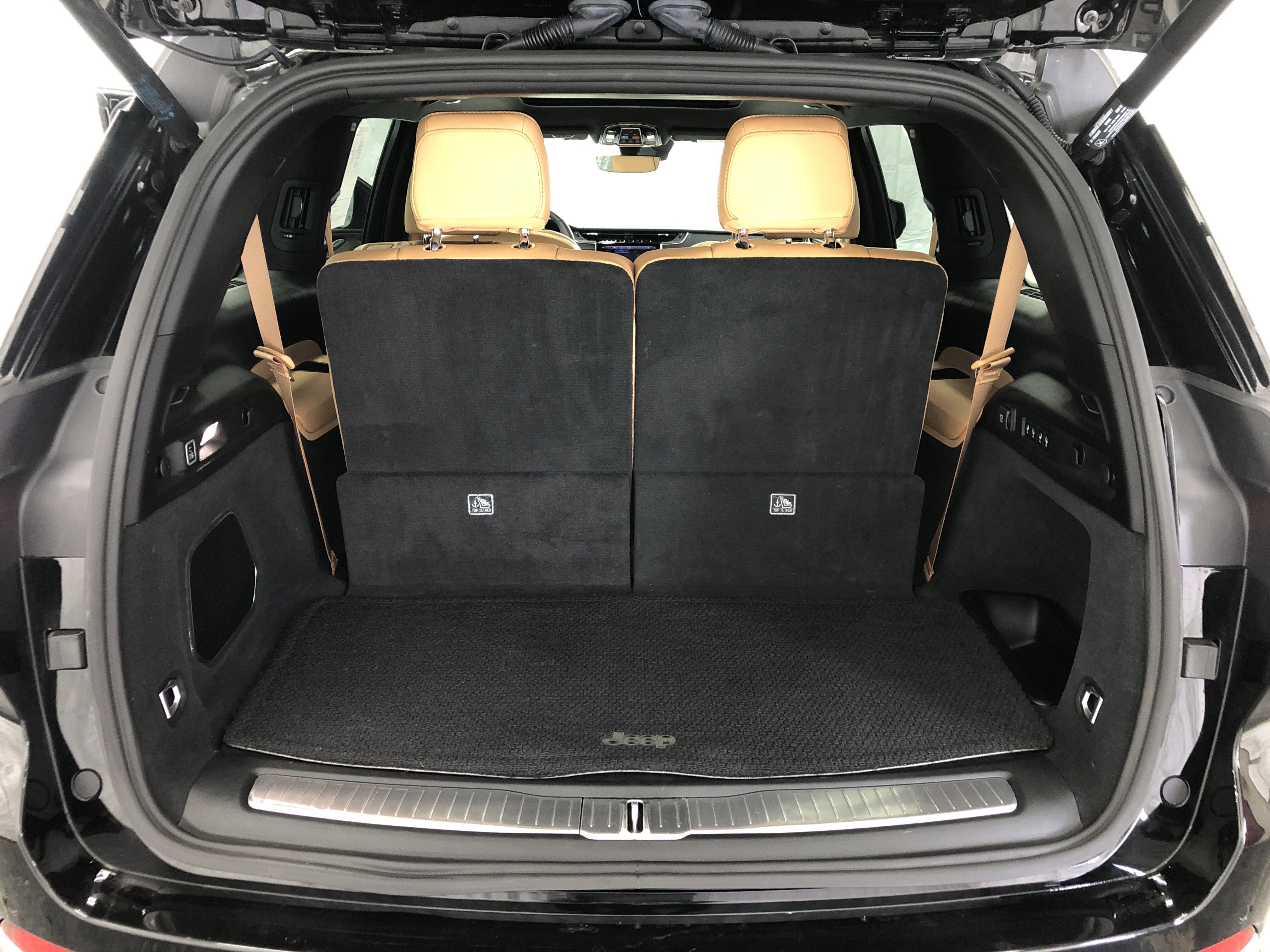 Used 2025 Jeep Grand Cherokee L Summit image 10