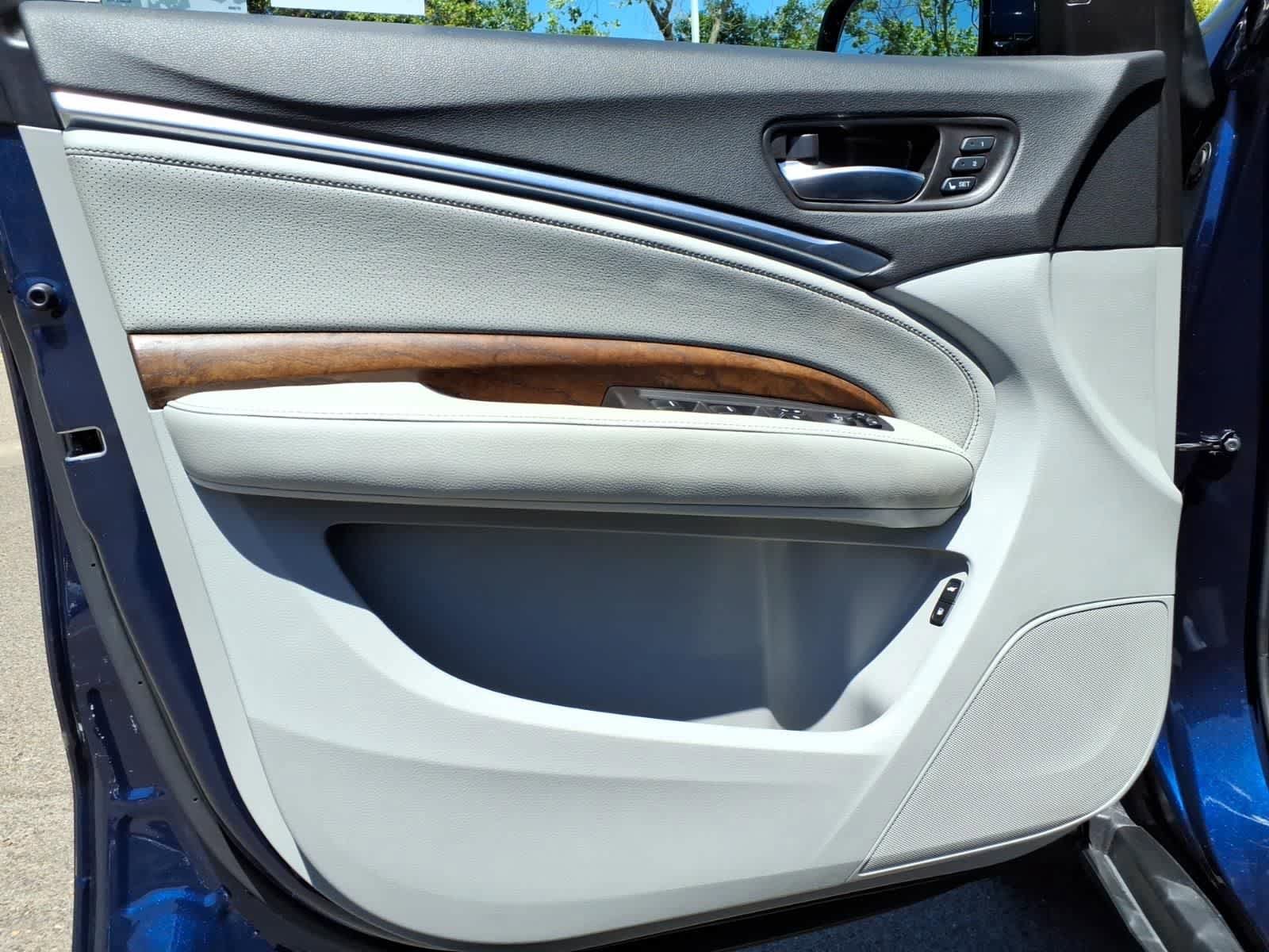 Used 2019 Acura MDX FWD w/ Technology Package image 14