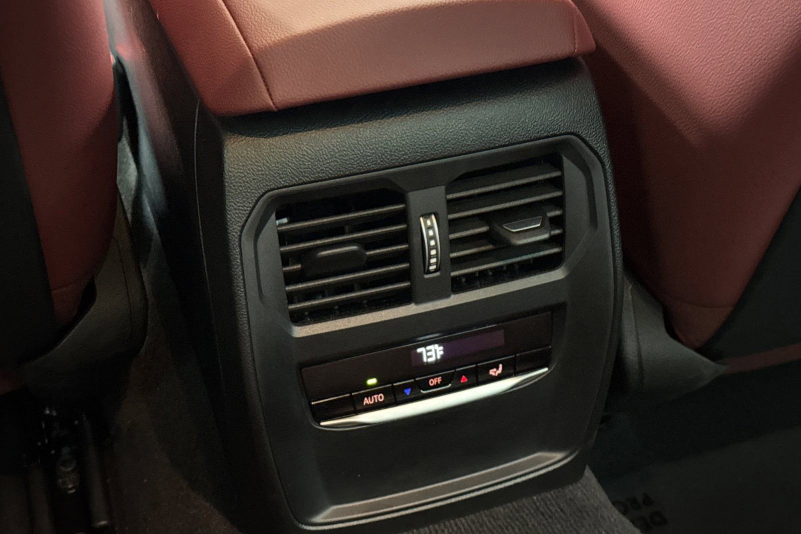 Used 2024 BMW M440i Coupe w/ Premium Package image 31