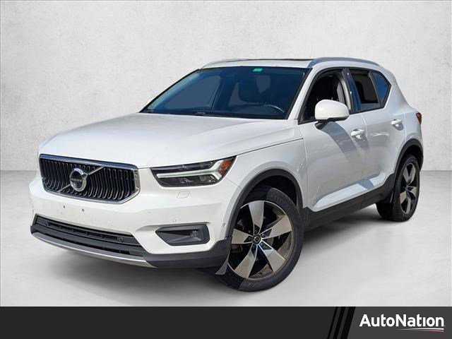 Used 2019 Volvo XC40 T5 Momentum