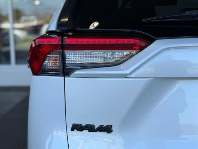 Certified 2022 Toyota RAV4 XLE Premium FWD image 11
