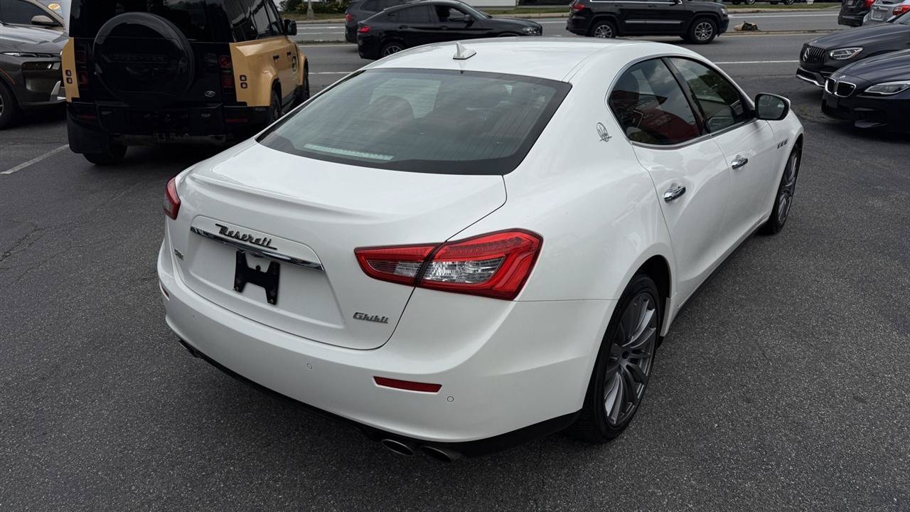 Used 2017 Maserati Ghibli S Q4 AWD/4WD image 18