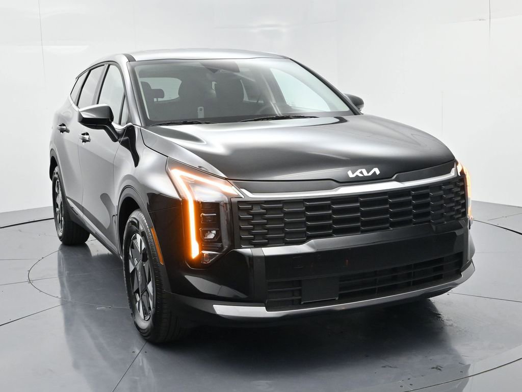 New 2026 Kia Sportage LX image 2