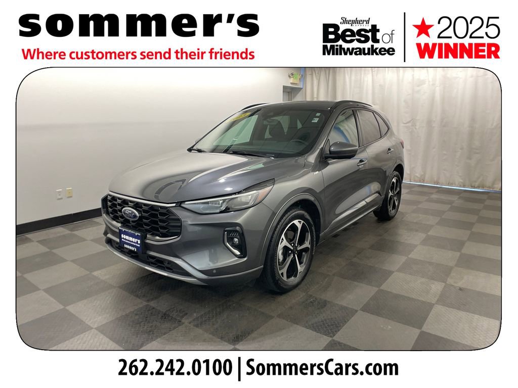 Used 2023 Ford Escape ST-Line Elite image 2