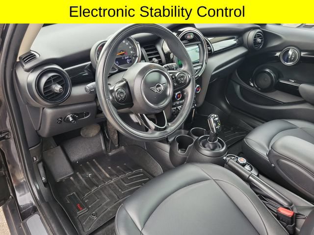 Used 2021 MINI Cooper 4-Door Hardtop FWD image 25