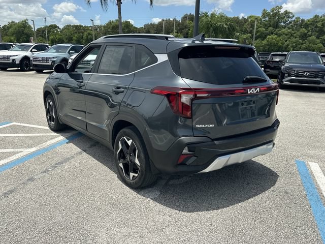 Used 2024 Kia Seltos EX FWD image 8