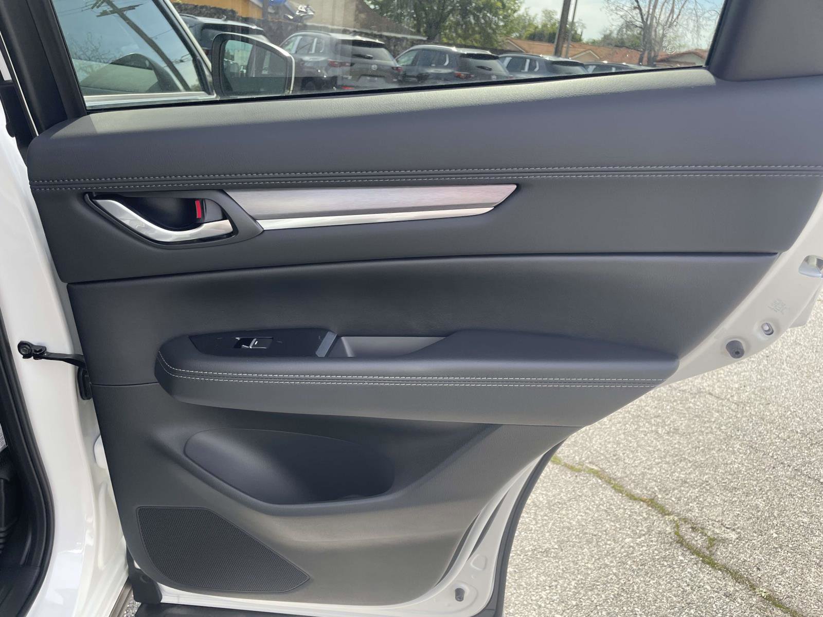 New 2025 MAZDA CX-5 AWD 2.5 S w/ Premium Plus Pkg image 24