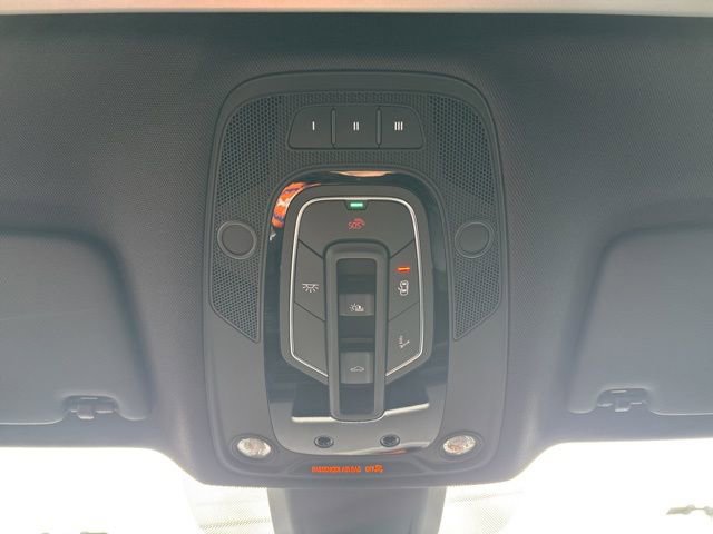 Used 2020 Audi SQ5 Premium Plus w/ Premium Plus Package image 35