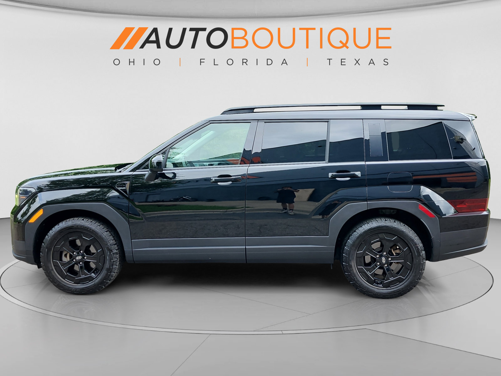 Used 2024 Hyundai Santa Fe XRT AWD/4WD image 2