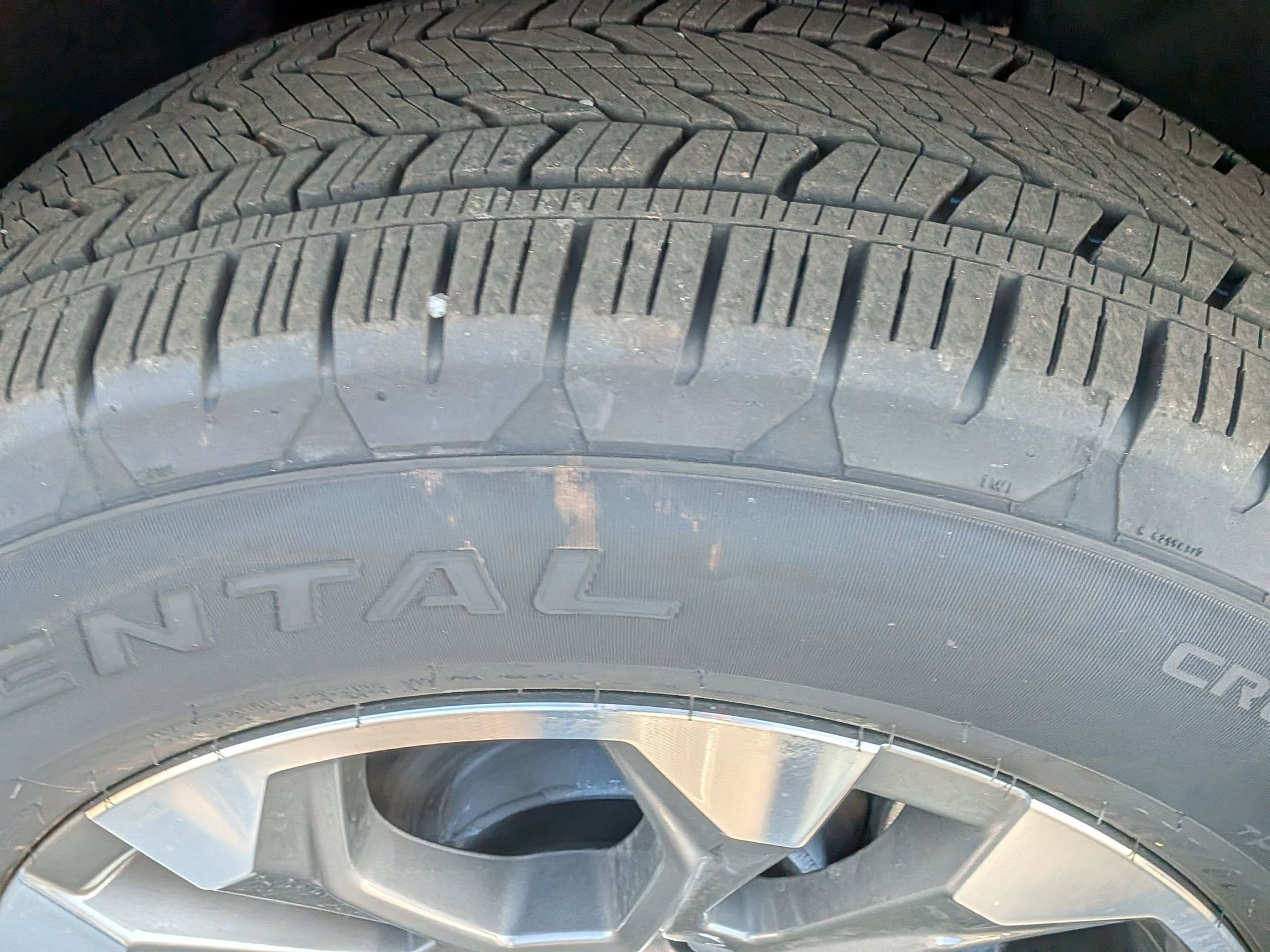 New 2026 Chevrolet Suburban LS image 12