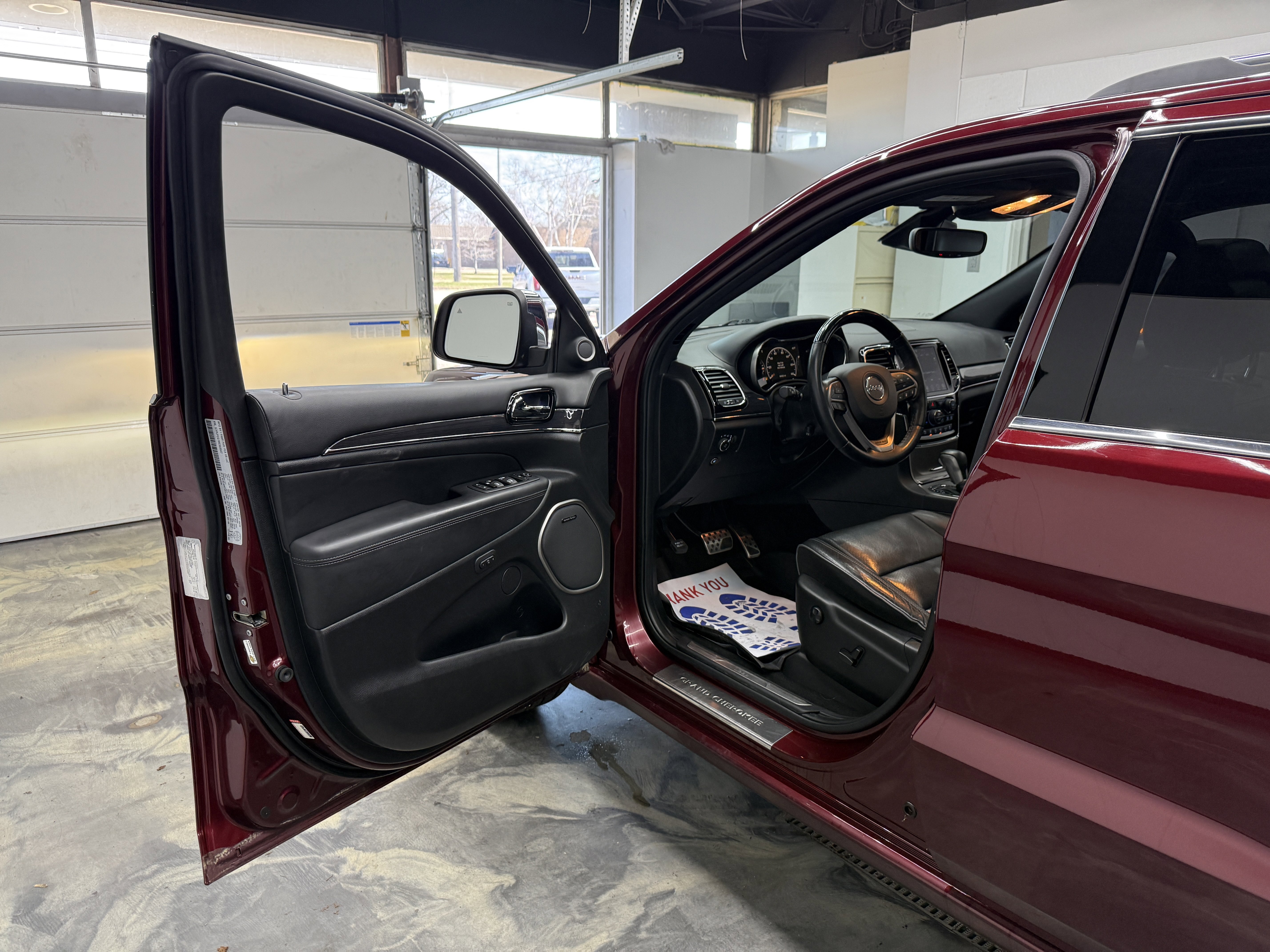 Used 2021 Jeep Grand Cherokee Overland w/ Protech Group AWD/4WD image 11