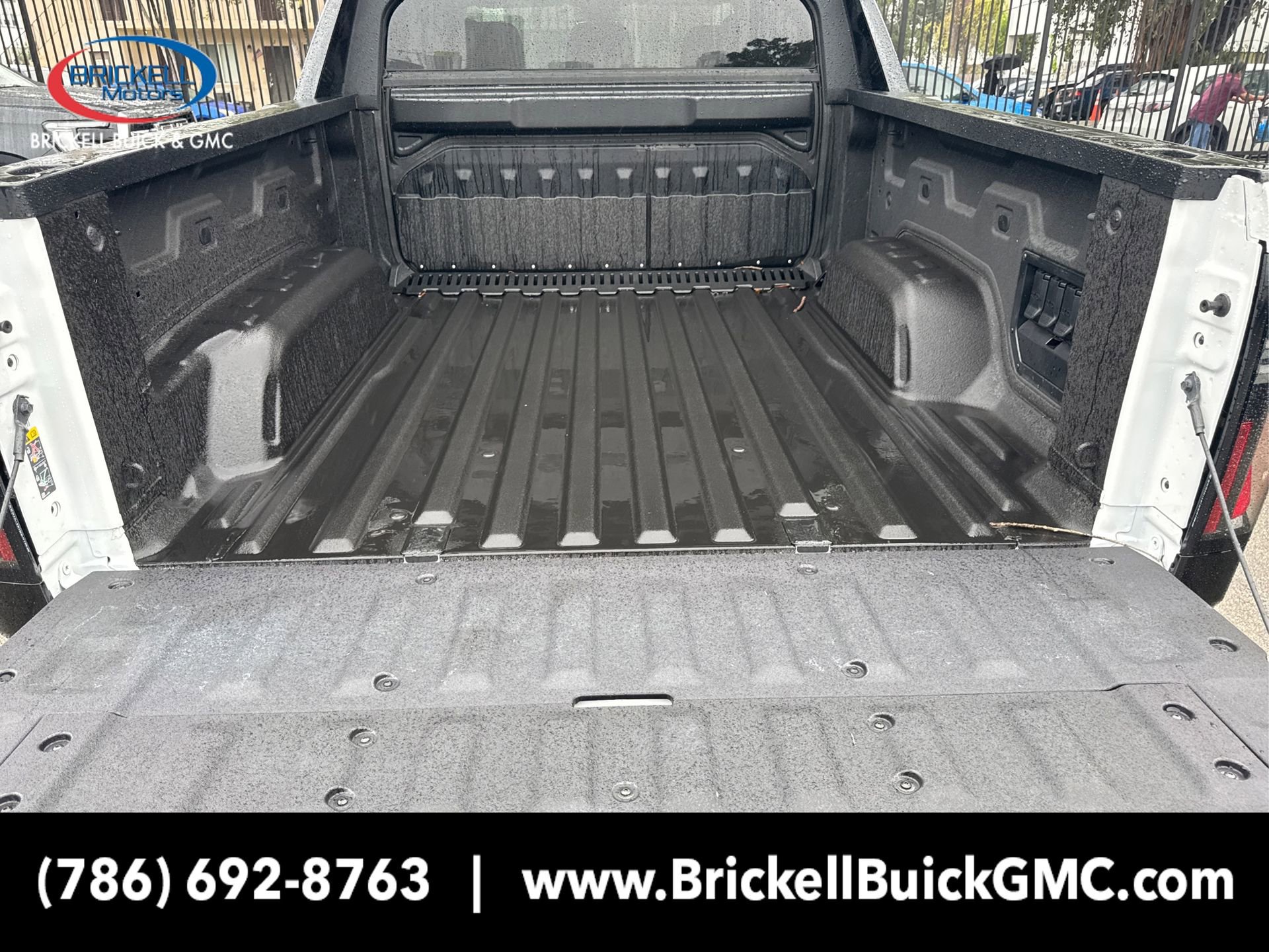 New 2025 GMC Sierra EV Denali image 12