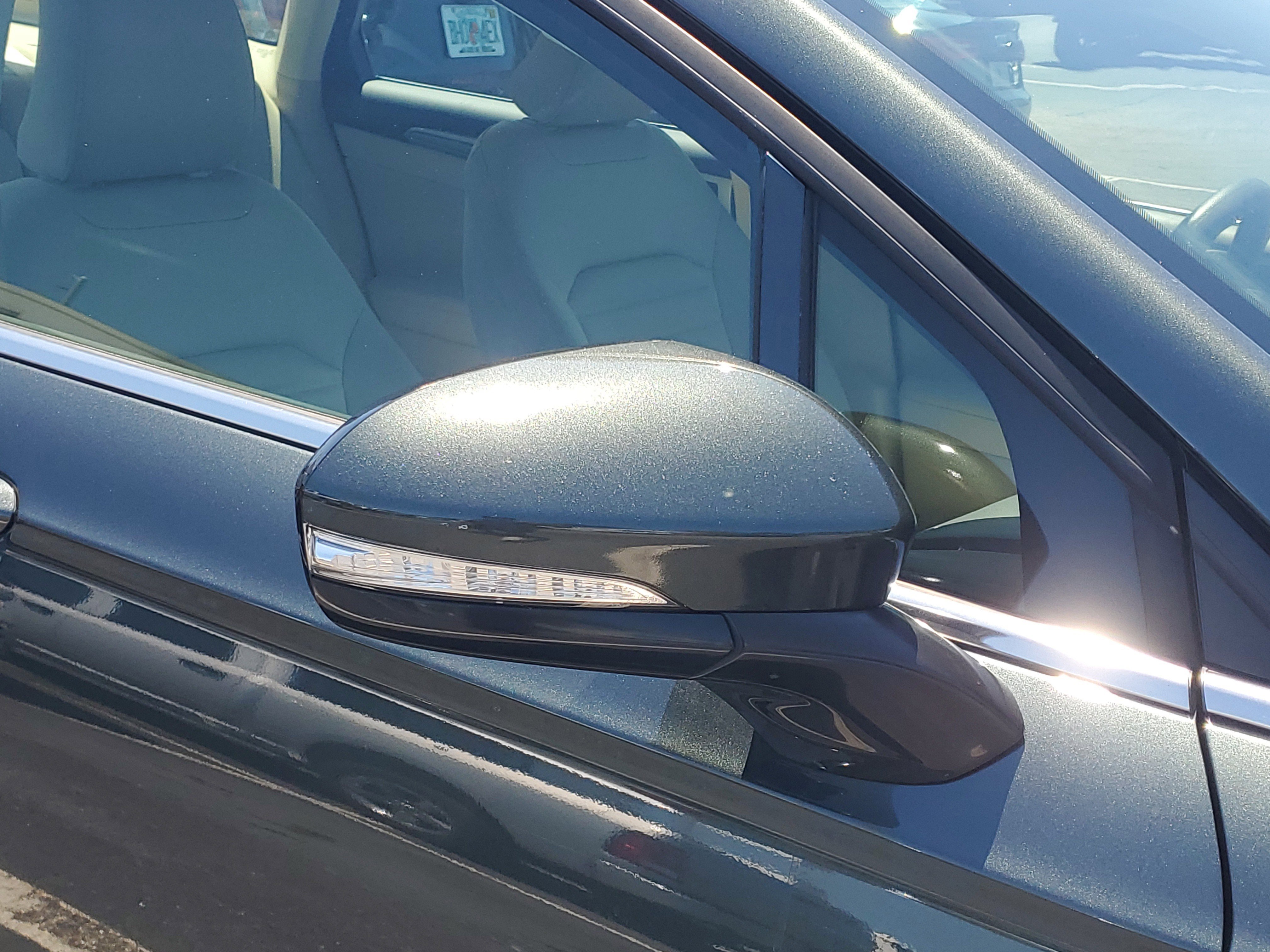 Used 2016 Ford Fusion SE FWD image 5