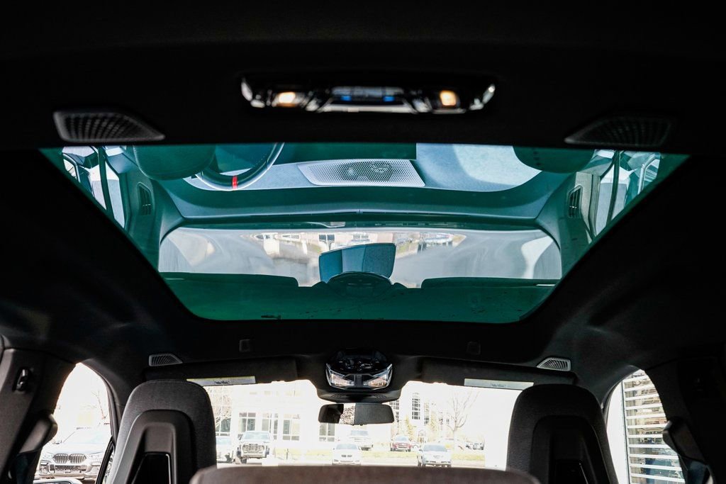 Used 2025 BMW iX M60 image 19