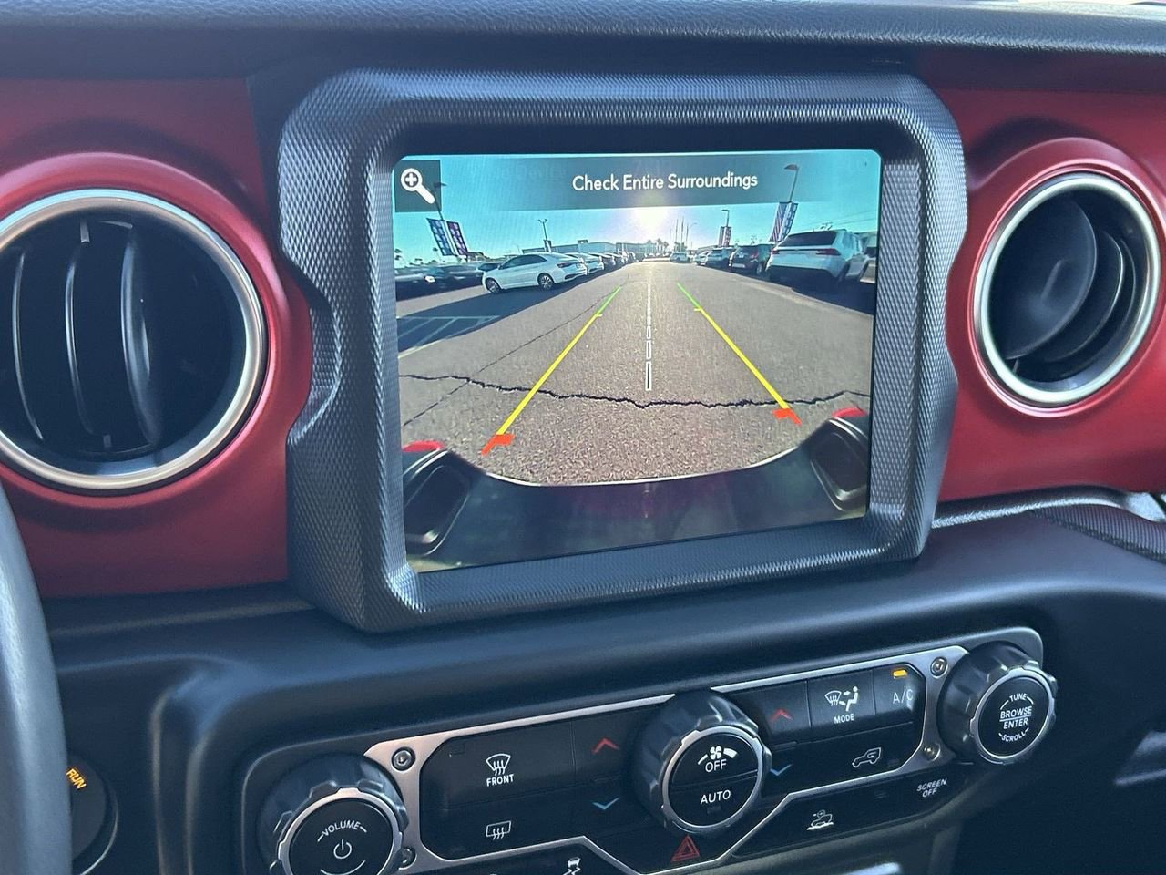 Used 2023 Jeep Gladiator Rubicon w/ Trailer Tow Package image 23