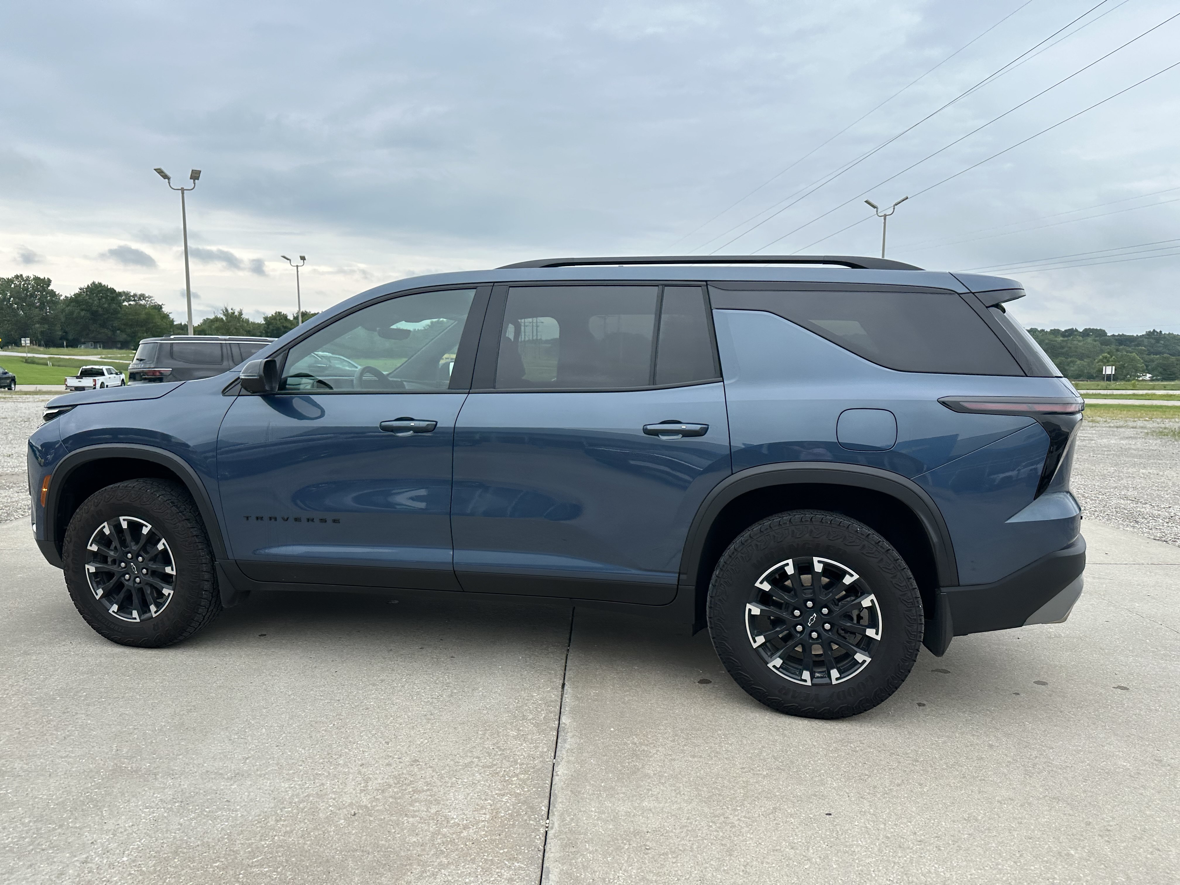 Certified 2026 Chevrolet Traverse Z71 w/ Driver Confidence Package AWD/4WD image 6