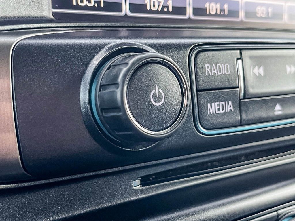 Used 2018 Chevrolet Silverado 1500 LT w/ All Star Edition image 38