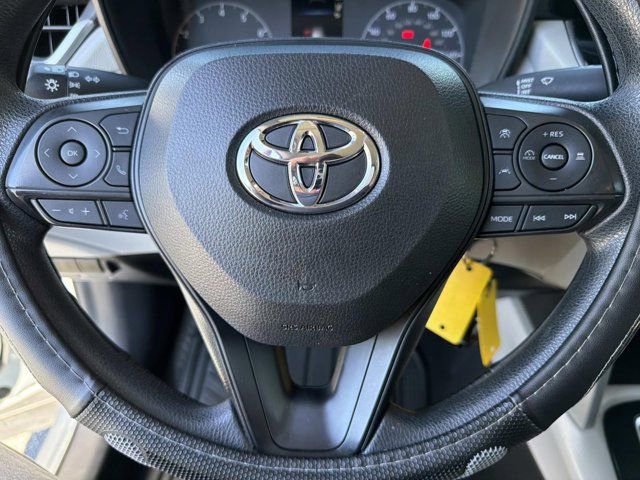 Used 2023 Toyota Corolla Cross L image 23
