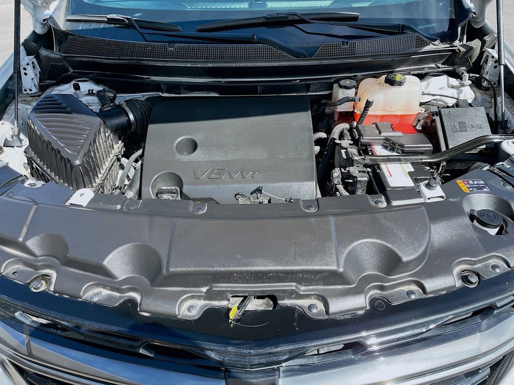 Used 2023 Chevrolet Traverse RS image 33