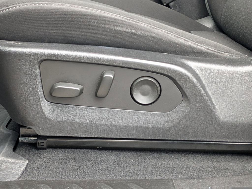 Used 2024 Chevrolet Colorado Trail Boss w/ Technology Package image 17