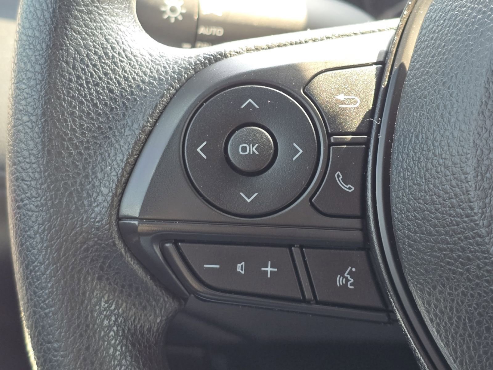 Used 2023 Toyota Corolla Cross S image 23