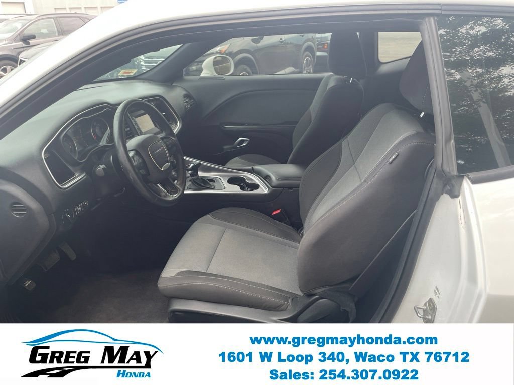 Used 2016 Dodge Challenger SXT w/ Cold Weather Group RWD image 11