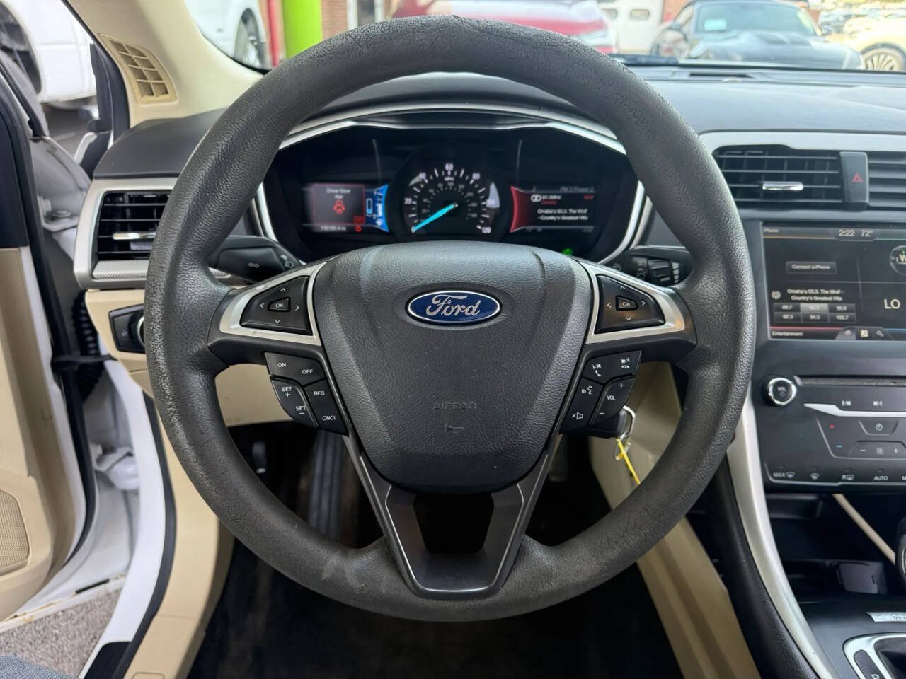 Used 2014 Ford Fusion SE FWD image 21