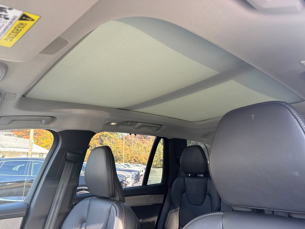 Certified 2025 Volvo XC90 T8 Ultra w/ Protection Package Premier image 25