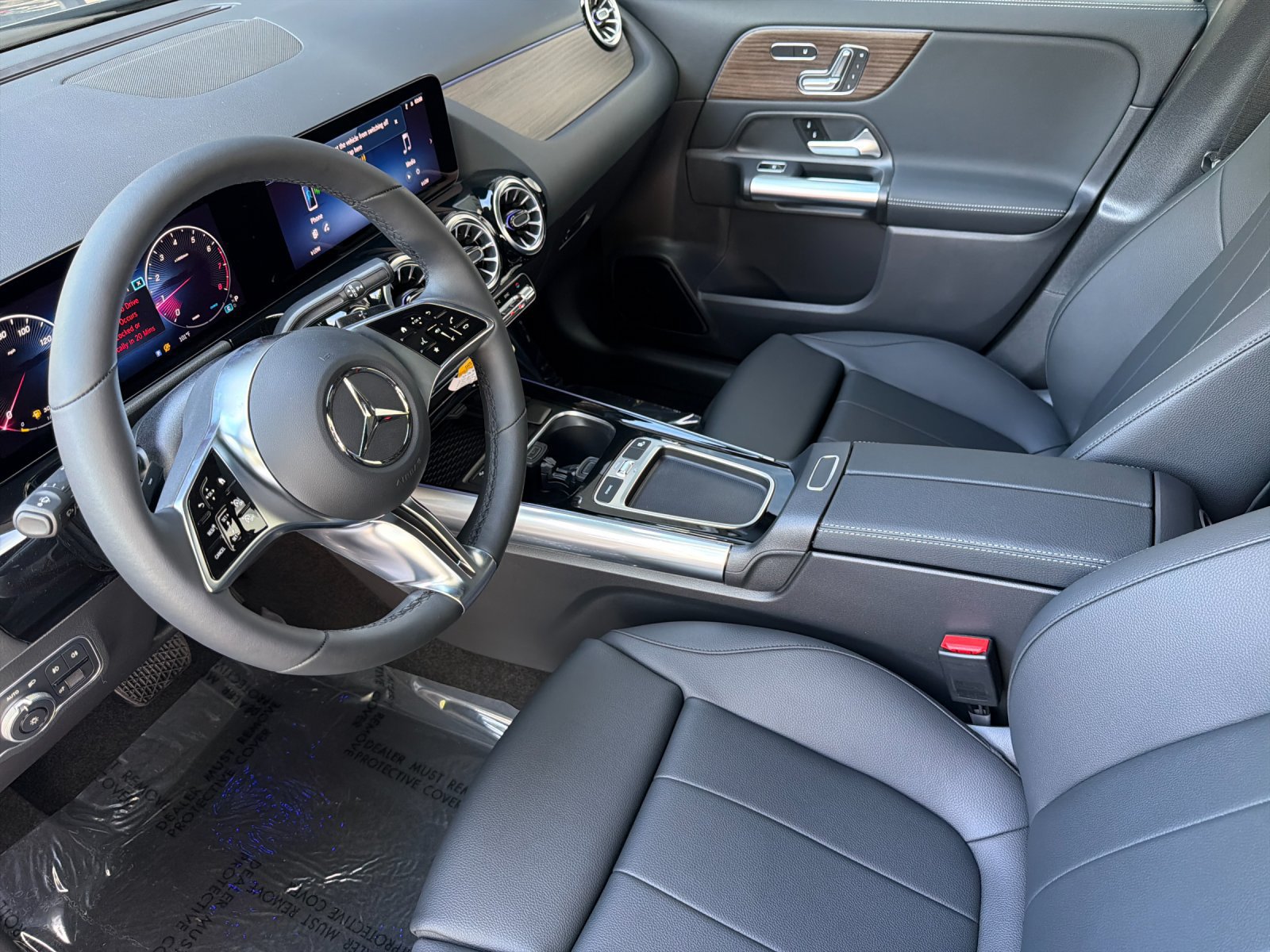 New 2026 Mercedes-Benz GLA 250 4MATIC image 9