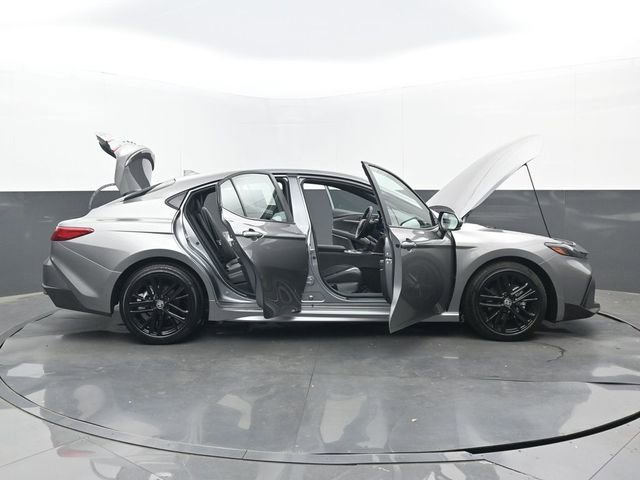 Used 2025 Toyota Camry SE w/ Multimedia Upgrade Package FWD image 31