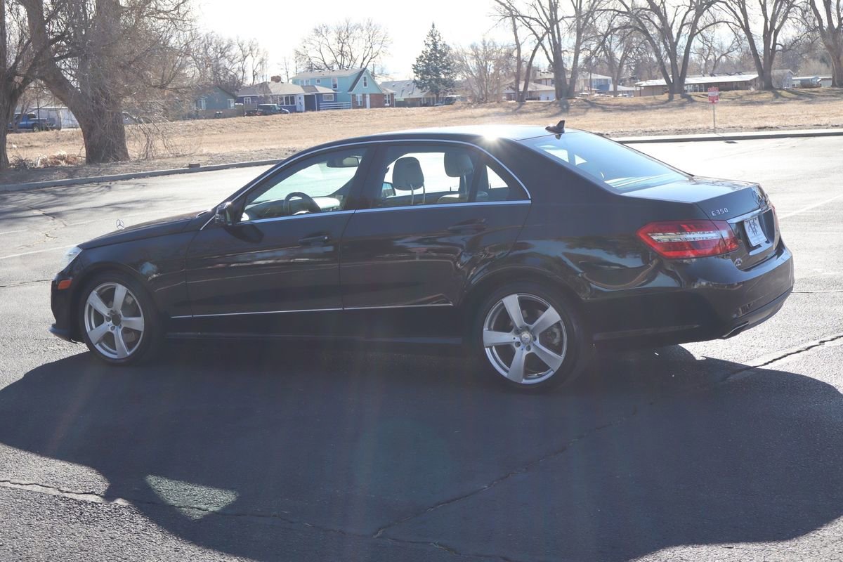 Used 2011 Mercedes-Benz E 350 4MATIC image 8