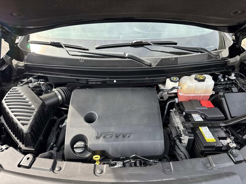 Used 2023 Chevrolet Traverse RS w/ LPO, Floor Liner Package image 3