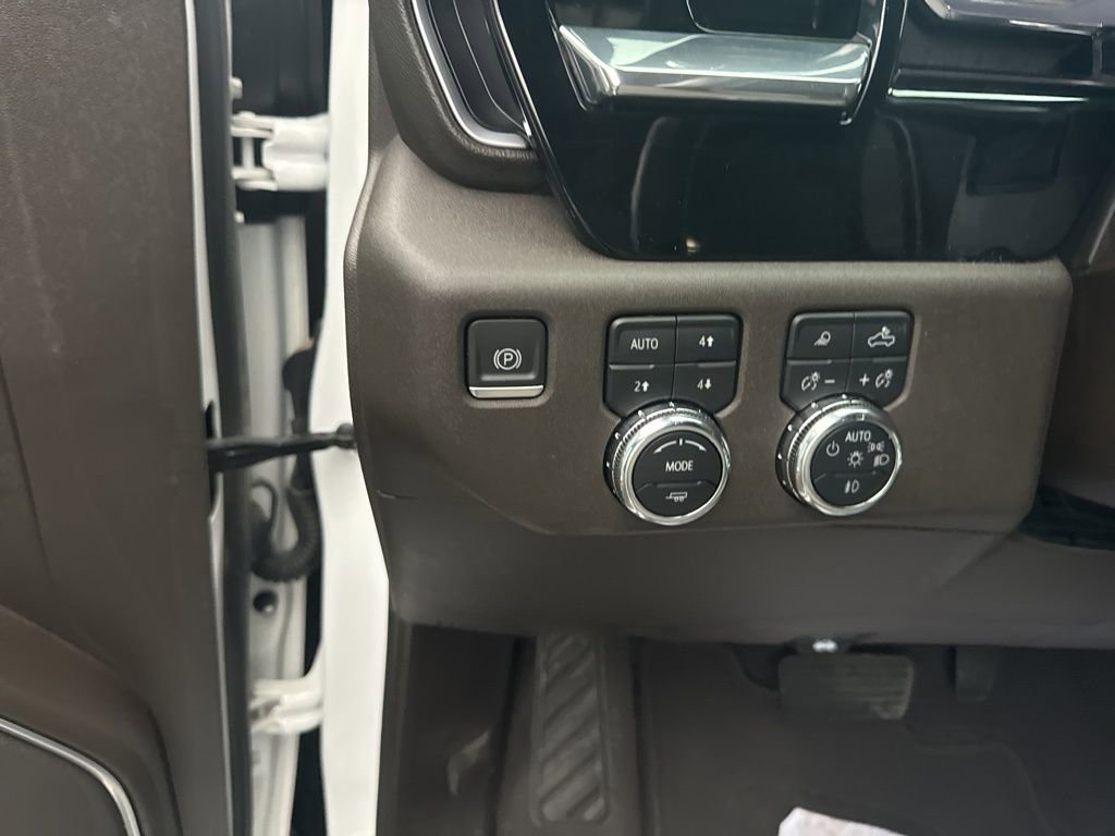 Used 2023 GMC Sierra 1500 SLT w/ SLT Premium Package image 21