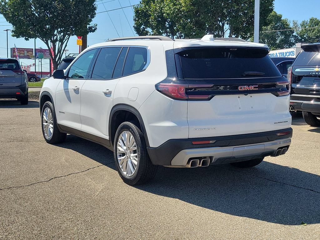 Used 2026 GMC Acadia Elevation w/ Elevation Premium Package FWD image 3