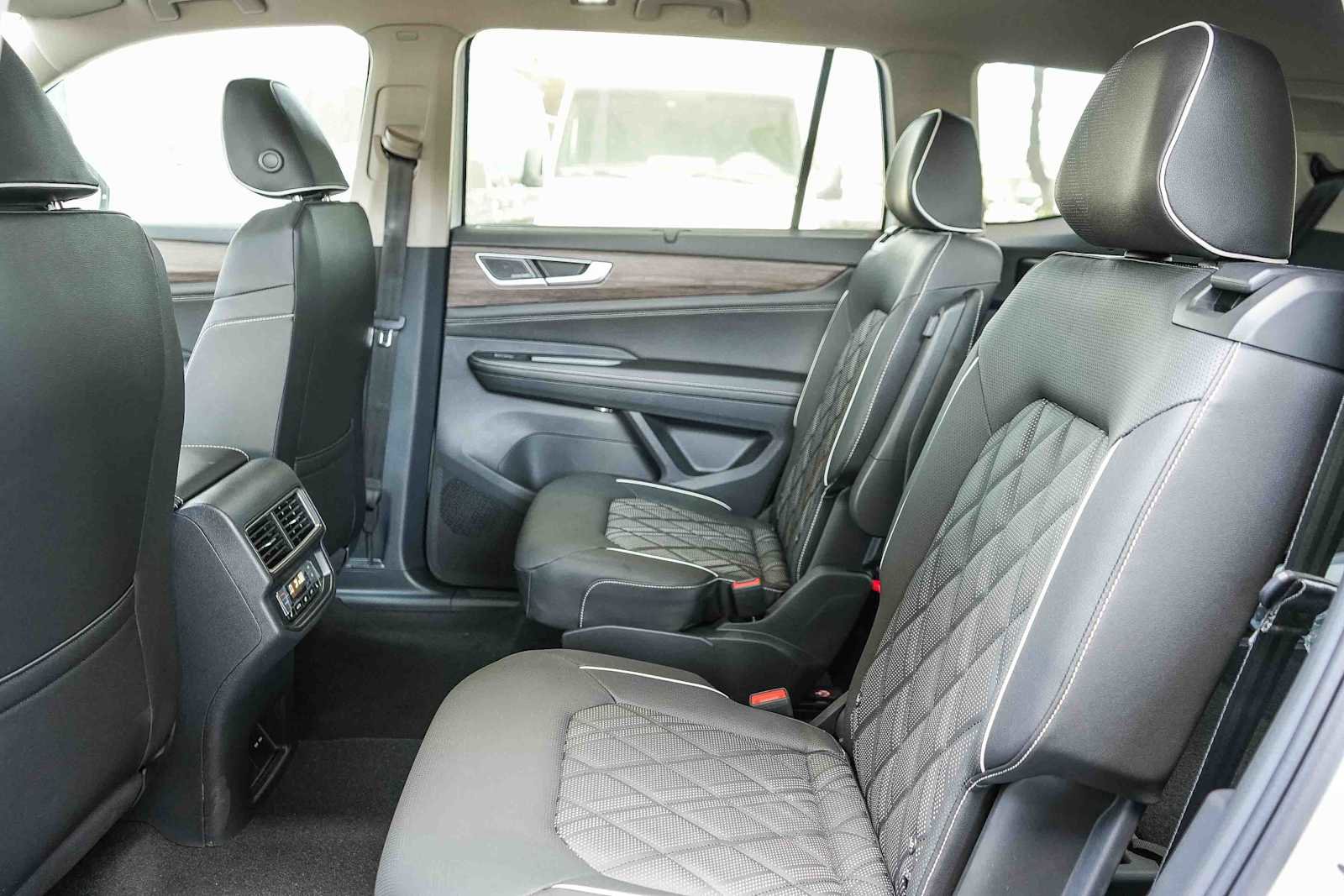 New 2026 Volkswagen Atlas SEL Premium R-Line image 20