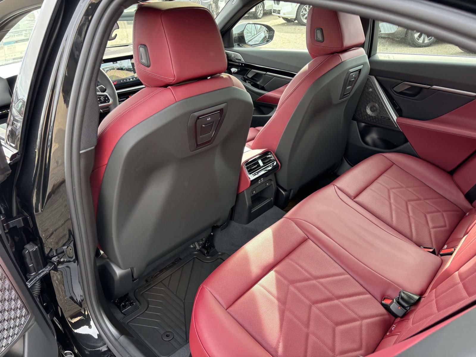 New 2026 BMW 530i xDrive w/ M Sport Package image 29